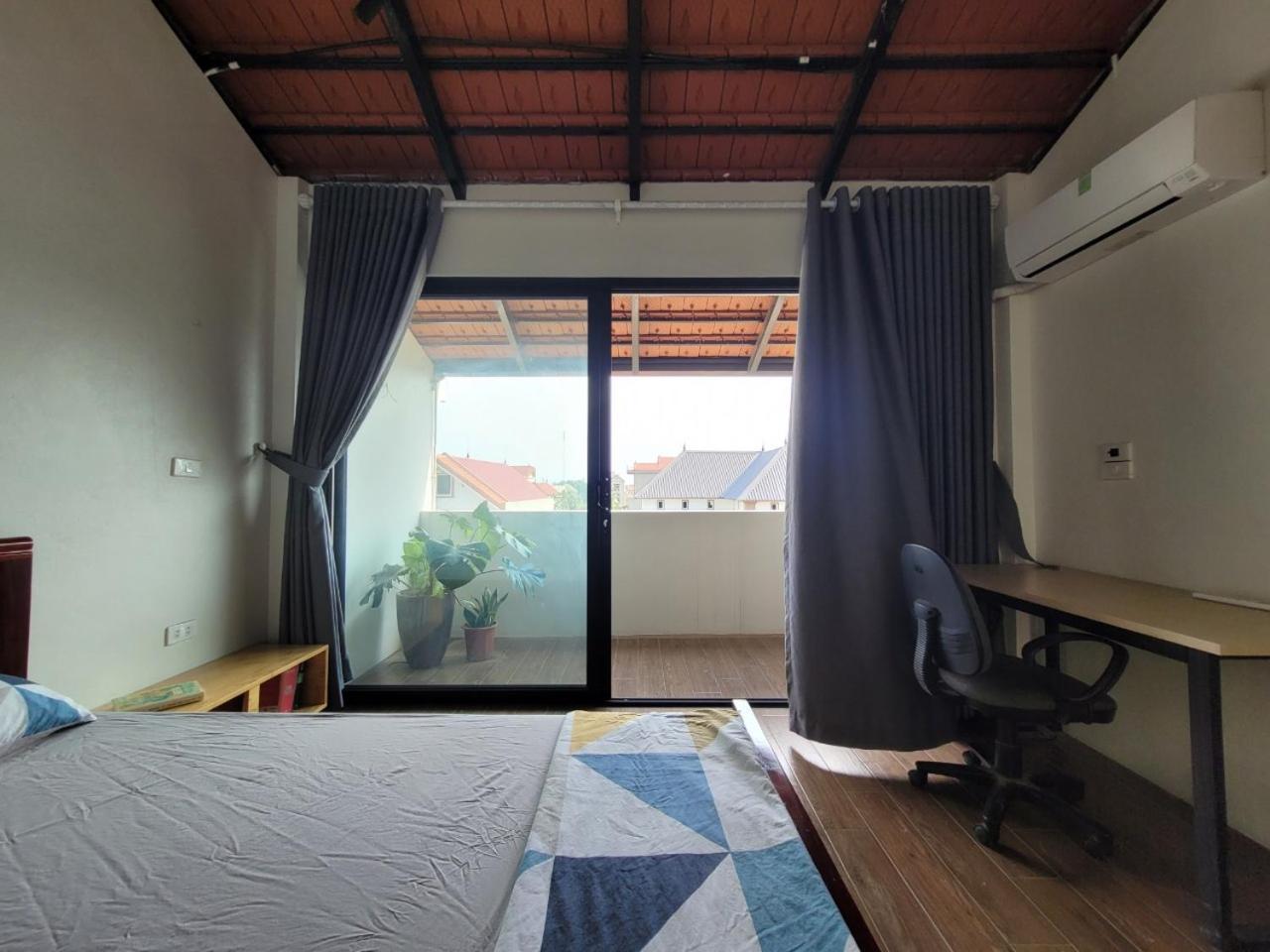 Noi Bai Flight Path Homestay Hanoi Exterior photo